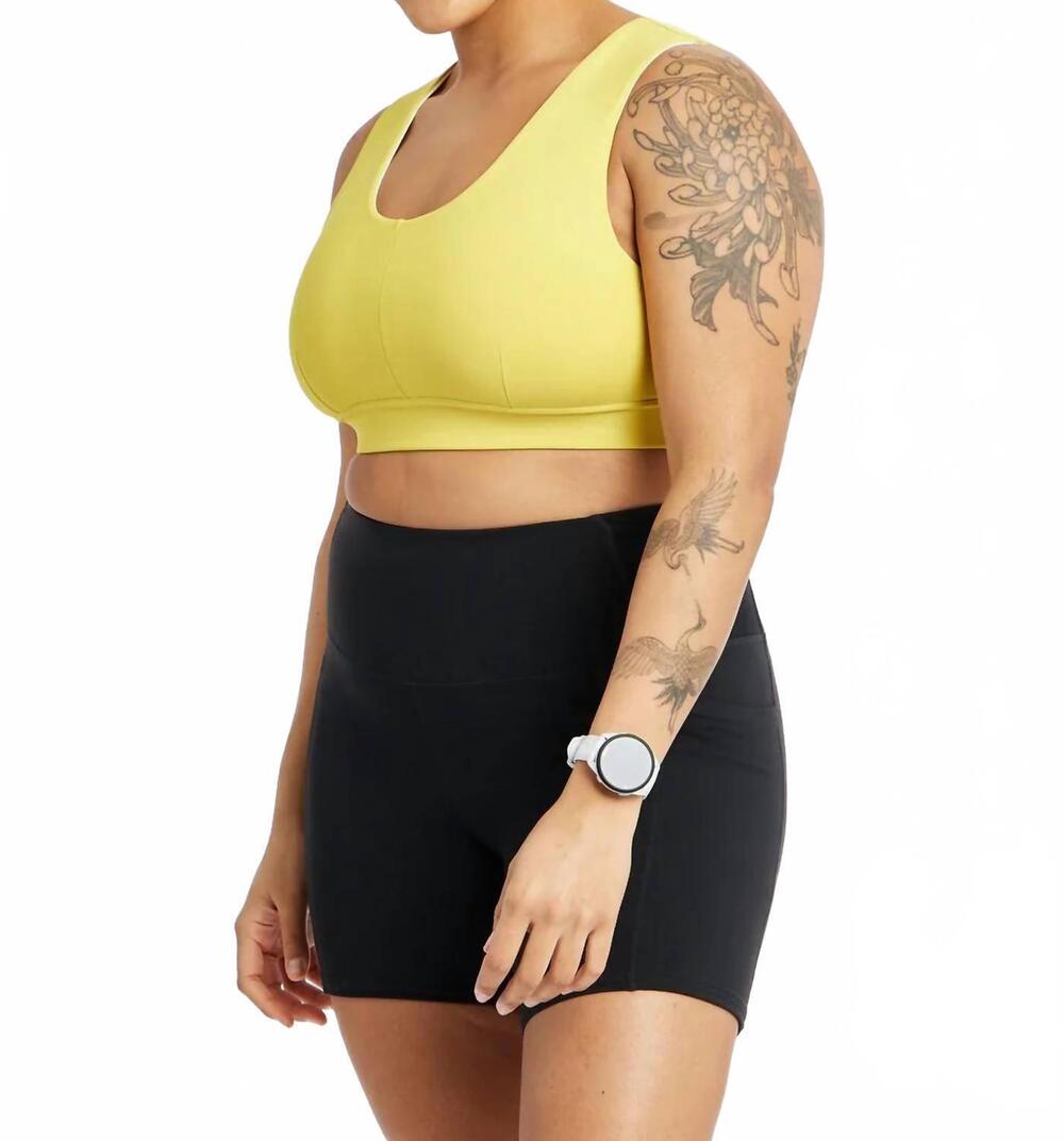 NEW OISELLE flyout sports bra in saffron